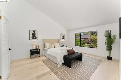11321 Sutters Mill Cir, Gold River, CA 95670 - Photo 5