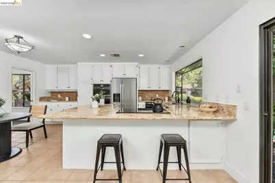 11321 Sutters Mill Cir, Gold River, CA 95670 - Photo 3