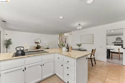 11321 Sutters Mill Cir, Gold River, CA 95670 - Photo 23