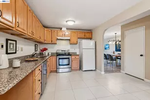 3447 Capella Ln, Alameda, CA 94502 - Photo 11