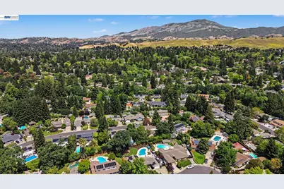 131 Brookside Pl, Danville, CA 94526 - Photo 45