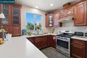 330 Bartlett Ct, Suisun City, CA 94585 - Photo 11