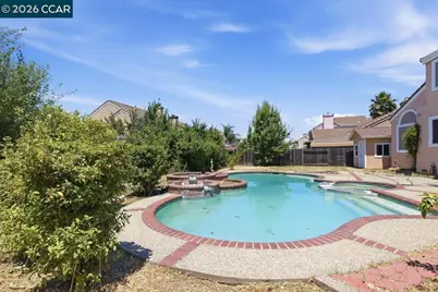 330 Bartlett Ct, Suisun City, CA 94585 - Photo 27