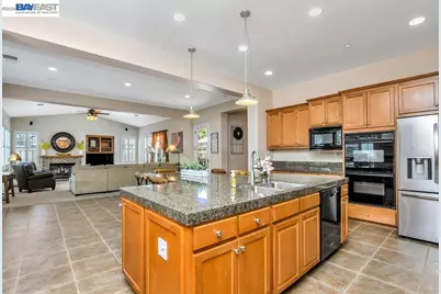 1660 Albani Pl, Brentwood, CA 94513 - Photo 11