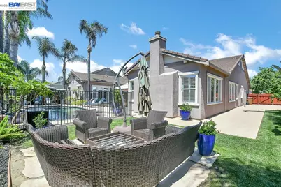 1660 Albani Pl, Brentwood, CA 94513 - Photo 7