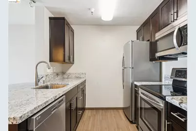 6400 Christie Ave #3406, Emeryville, CA 94608 - Photo 11