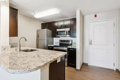 6400 Christie Ave #3406, Emeryville, CA 94608 - Photo 9