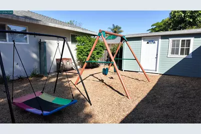 926 Sassel, Concord, CA 94518 - Photo 29