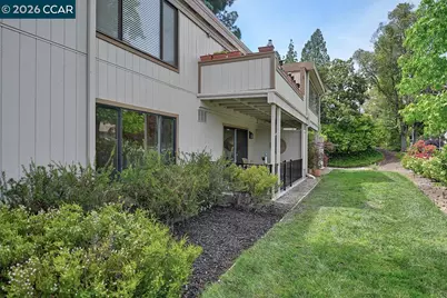 1125 Singingwood Ct #4, Walnut Creek, CA 94595 - Photo 9