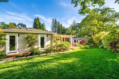 3926 Peardale Dr, Lafayette, CA 94549 - Photo 47