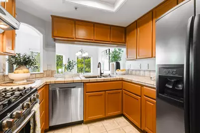 21103 Gary Dr #116E, Hayward, CA 94546 - Photo 7