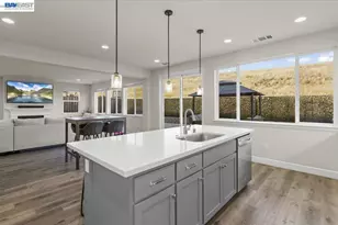 5341 Promontory Wy, Antioch, CA 94531 - Photo 13