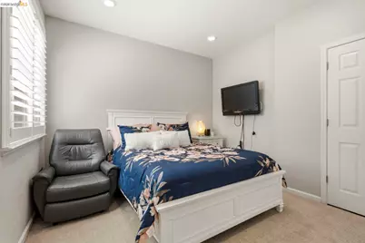 24541 Blossom Acre Way, Hayward, CA 94544 - Photo 5