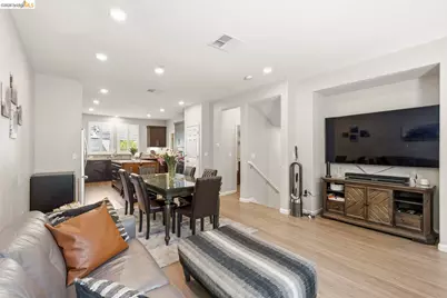 24541 Blossom Acre Way, Hayward, CA 94544 - Photo 9