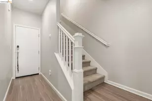 24541 Blossom Acre Wy, Hayward, CA 94544 - Photo 3