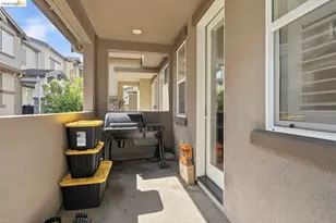 24541 Blossom Acre Wy, Hayward, CA 94544 - Photo 17