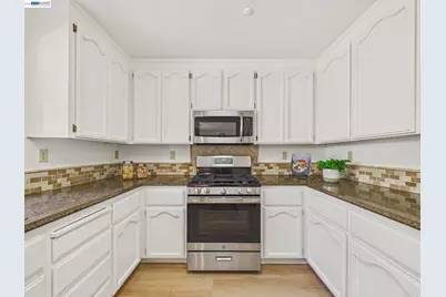 66 Sparrow St, Livermore, CA 94551 - Photo 17