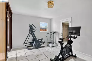 2541 Marina Blvd, San Leandro, CA 94577 - Photo 19