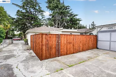 2541 Marina Blvd, San Leandro, CA 94577 - Photo 23