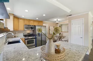 2103 Deerwood Dr, Martinez, CA 94553 - Photo 11