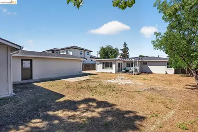 4162 Piper Dr, San Jose, CA 95117 - Photo 27