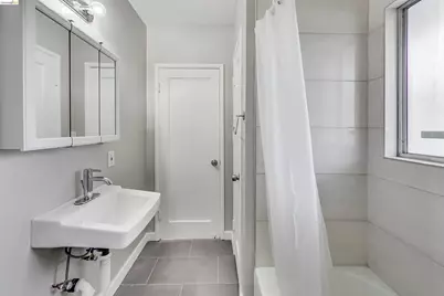 1207 University Ave, Berkeley, CA 94702 - Photo 35