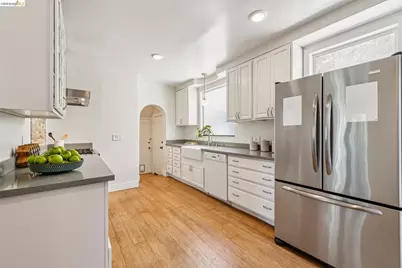 1643 Walnut St, Berkeley, CA 94709 - Photo 23