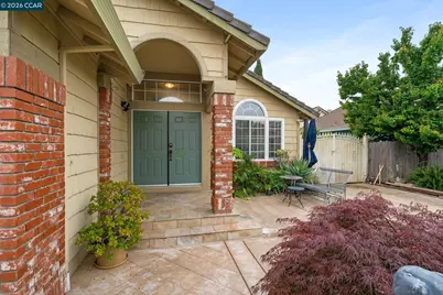 207 Babbling Brook Way, Pittsburg, CA 94565 - Photo 7