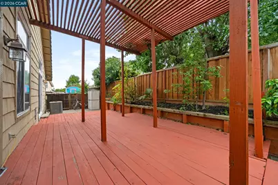207 Babbling Brook Way, Pittsburg, CA 94565 - Photo 33