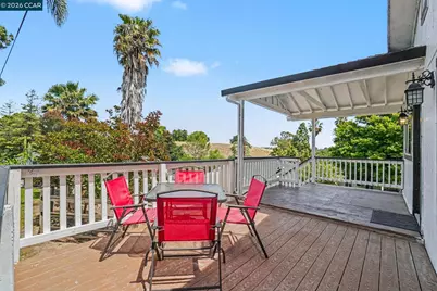 2165 James St, Martinez, CA 94553 - Photo 15
