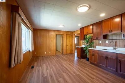 404 Bradrick Dr, San Leandro, CA 94578 - Photo 3