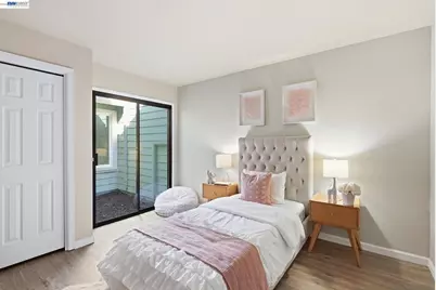 29 Captains Dr, Alameda, CA 94502 - Photo 21