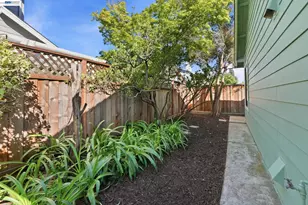 29 Captains Dr, Alameda, CA 94502 - Photo 35