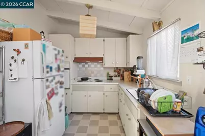 84 Monte Vista Ave, Oakland, CA 94611 - Photo 13