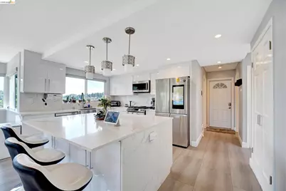 11550 Skyline Blvd, Oakland, CA 94619 - Photo 15
