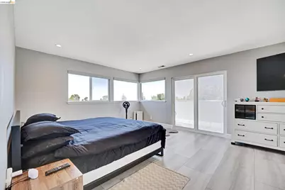 11550 Skyline Blvd, Oakland, CA 94619 - Photo 29