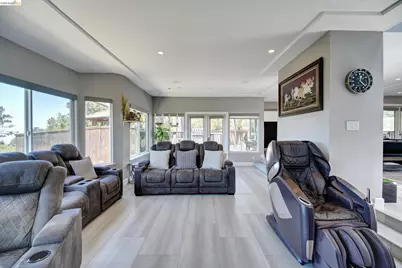 11550 Skyline Blvd, Oakland, CA 94619 - Photo 7