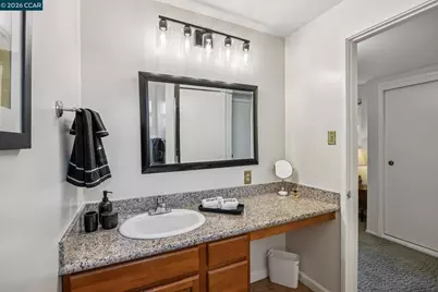 27621 Loyola Ave, Hayward, CA 94545 - Photo 47