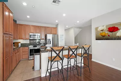 2081 Tsushima St, Hercules, CA 94547 - Photo 23