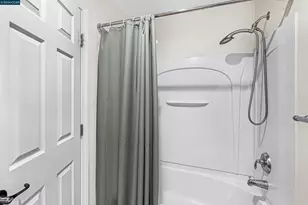 2081 Tsushima St, Hercules, CA 94547 - Photo 15