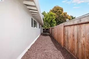 1727 Southgate St, Hayward, CA 94545 - Photo 57