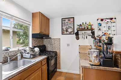 3431 Wilson Ave, Oakland, CA 94602 - Photo 15