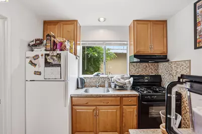 3431 Wilson Ave, Oakland, CA 94602 - Photo 17