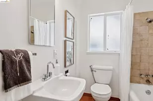 2638 Warring St, Berkeley, CA 94704 - Photo 17