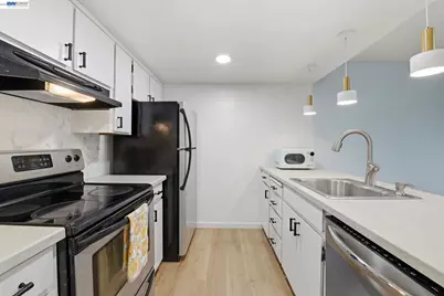 5649 Evergreen Ter, Fremont, CA 94538 - Photo 11