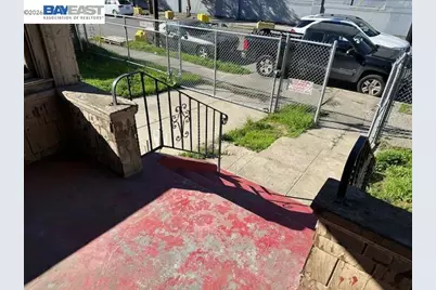 1024 50th Ave, Oakland, CA 94601 - Photo 27