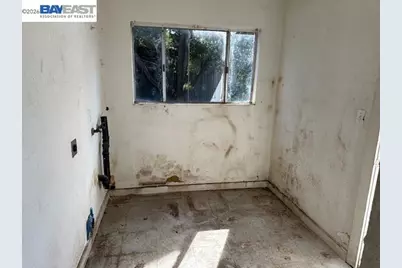 1024 50th Ave, Oakland, CA 94601 - Photo 21