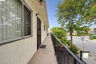 905 24th St, Oakland, CA 94606 - Photo 3