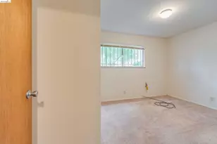 905 24th St, Oakland, CA 94606 - Photo 15