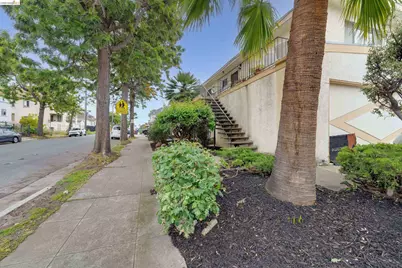 905 24th St, Oakland, CA 94606 - Photo 17